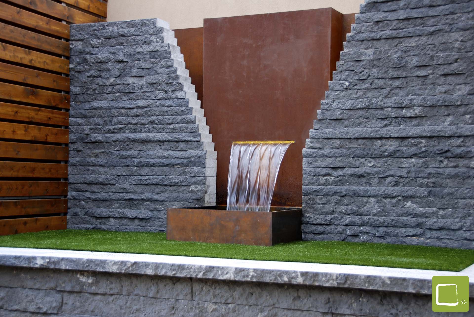 Hill Country modern studio water feature landscape in Dallas